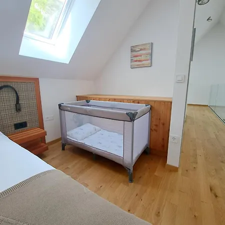 Residence Soca דירה *